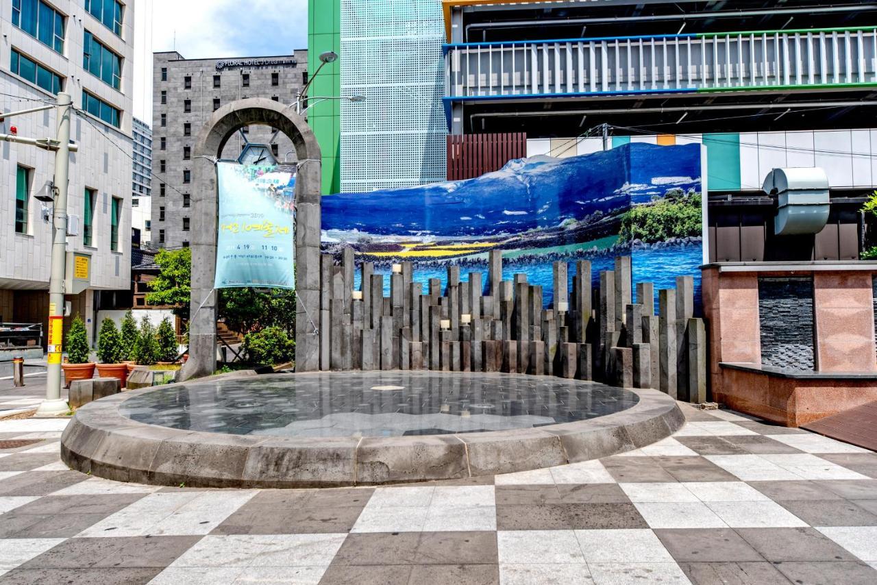 Trevi Hotel Jeju Exterior photo